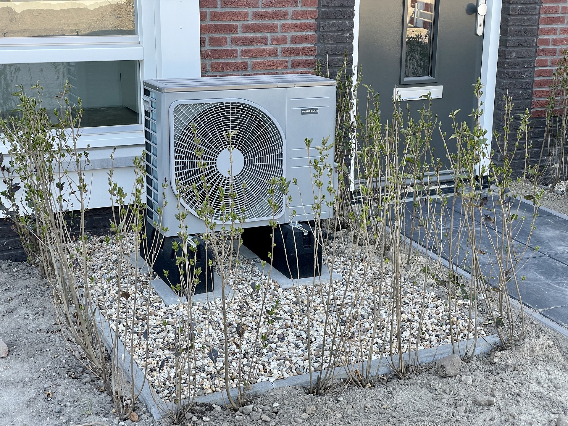 heat pump or gas furnace