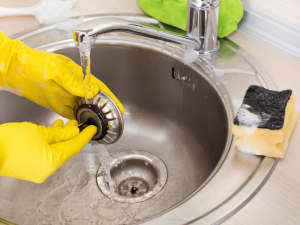 cleaning kitchen drain
