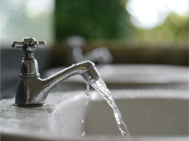 tap-water-smells-like-rotten-eggs-what-to-do-clover-contracting